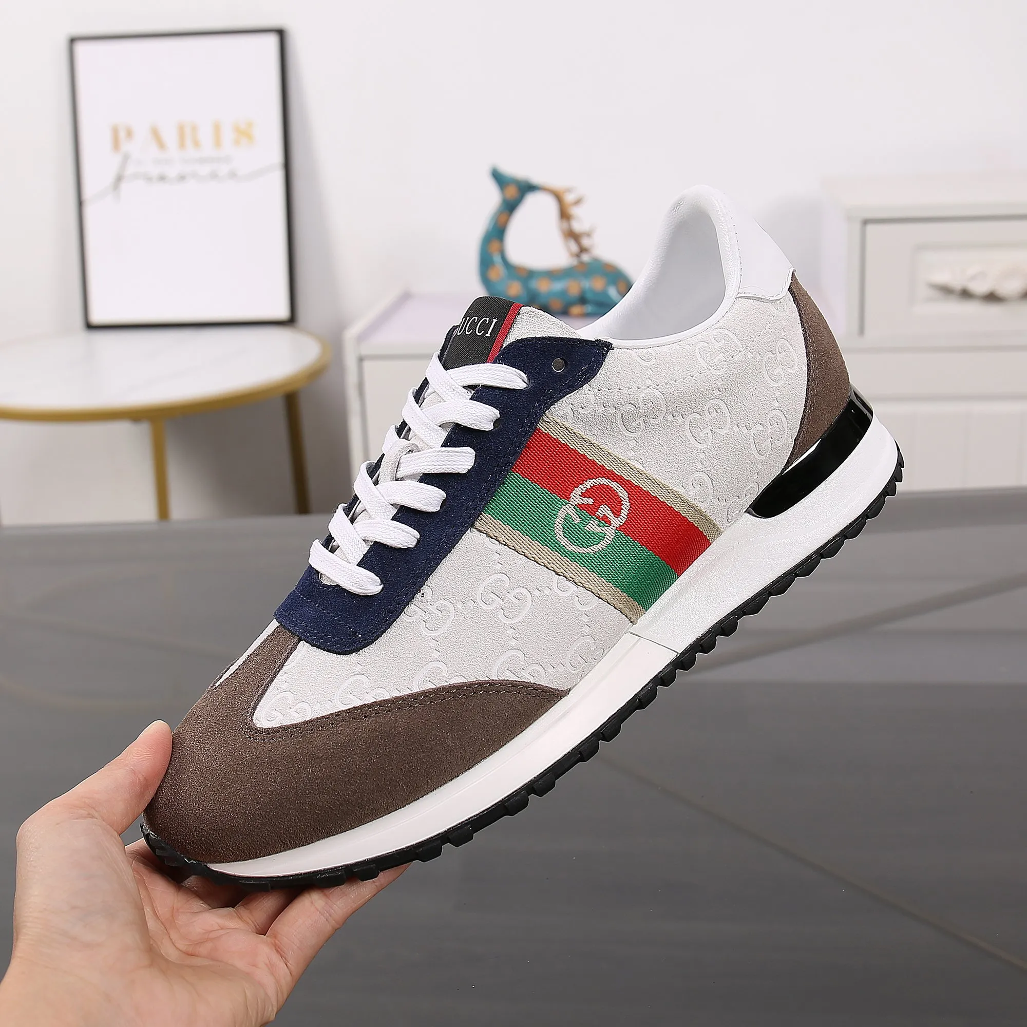 Factory price: 400💰New model is here again! [Gucci Sports Men's Shoes] Gucci fashionable casual men's shoes🇨🇳Original 1:1 mold, new model debuts first💯Not high-profile but avant-garde, simple, low-key and fashionable, super versatile style🌿Made of original cowhide➕Sheepskin lining🎋The version is comfortable on the feet, first-class workmanship🍍Number: 38-44, customized 45